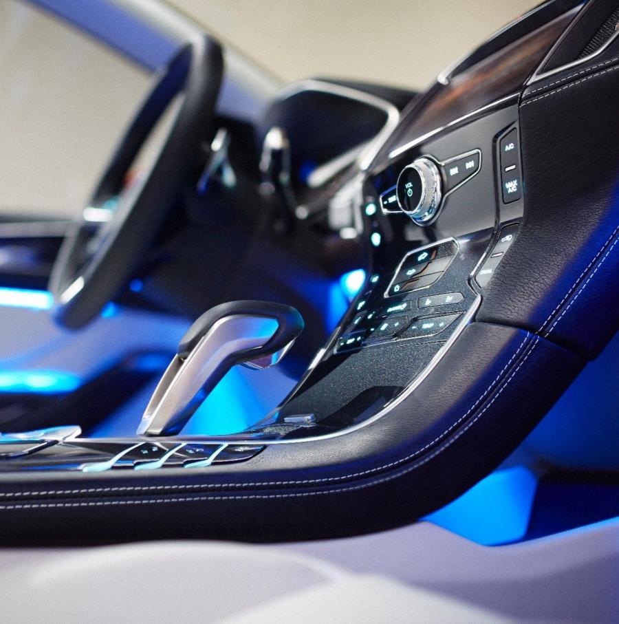  Ford Edge Concept 2013 года  (фото 32 из 54)